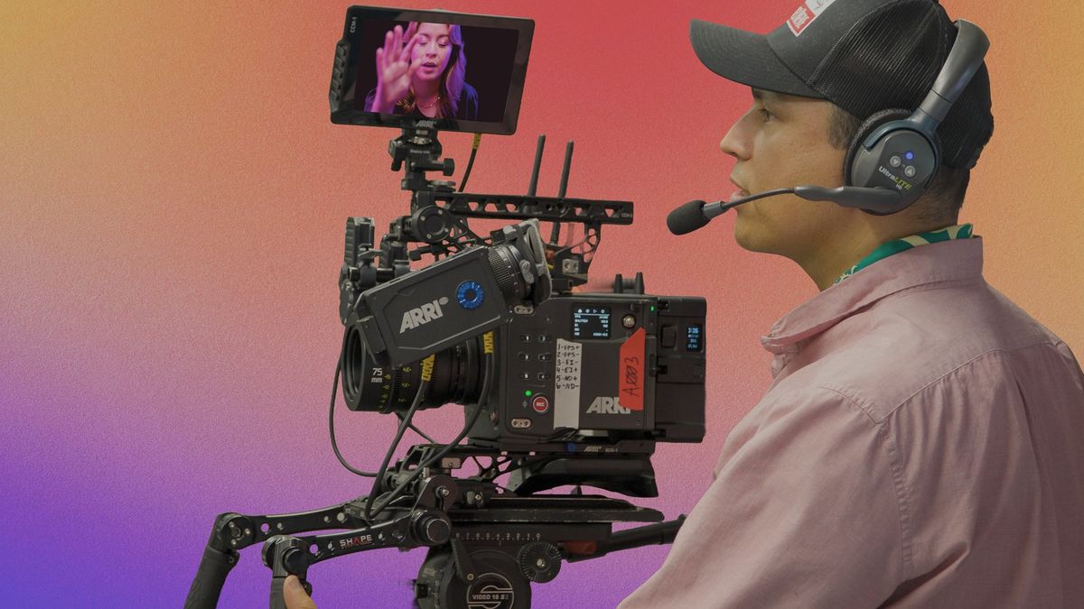 René Salinas operating an ARRI Alexa on the set of Maggie Magic Fingers